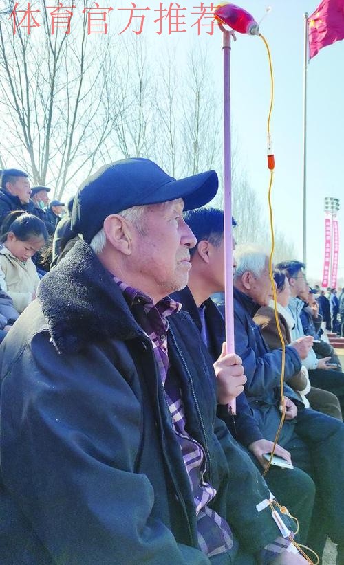 江苏沛县“村界杯”爆火，乡亲来捧场热闹似大集